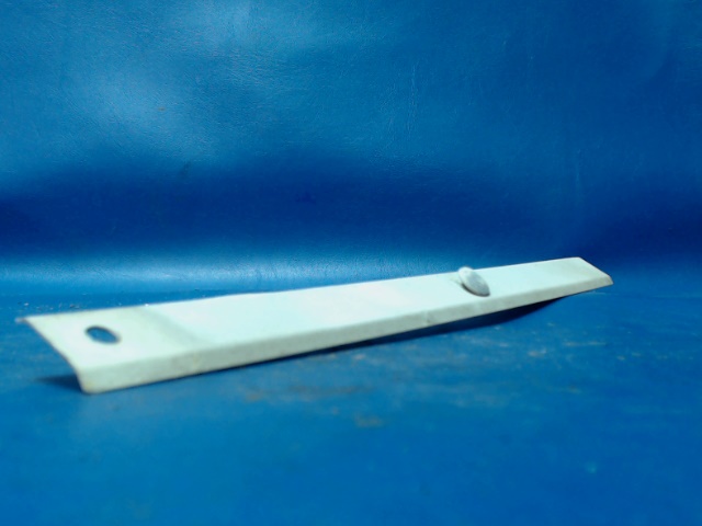 0413476-2 Cessna - STRIP - FABRIC COVER RH